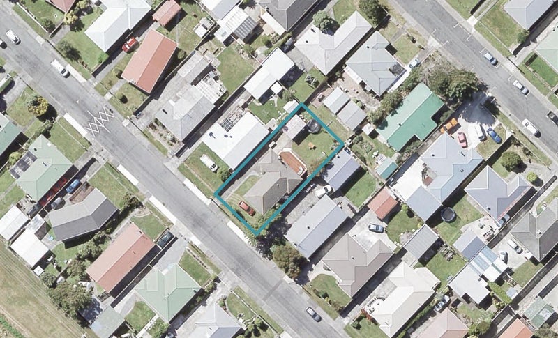 52 Karamu Crescent, Wainuiomata, Lower Hutt - Carousel 1