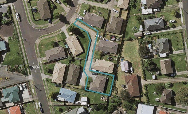 7 Antych Place, Otara, Auckland - Carousel 1