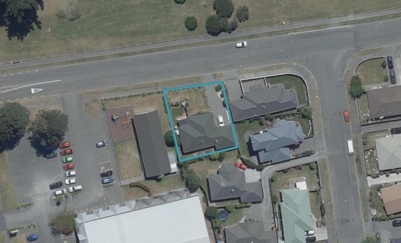 8 Radiata Avenue, Parklands, Christchurch - Carousel 1