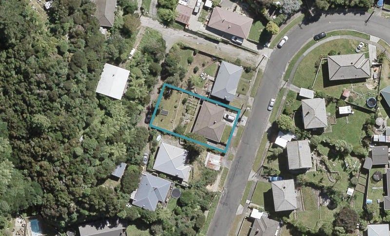 69 Bird Grove, Stokes Valley, Lower Hutt - Carousel 1
