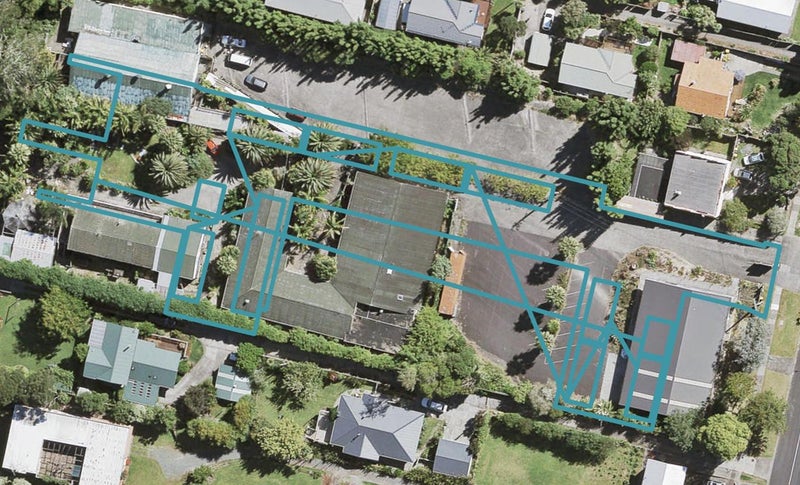 57 Don Oliver Lane, Glen Eden, Auckland - Carousel 1