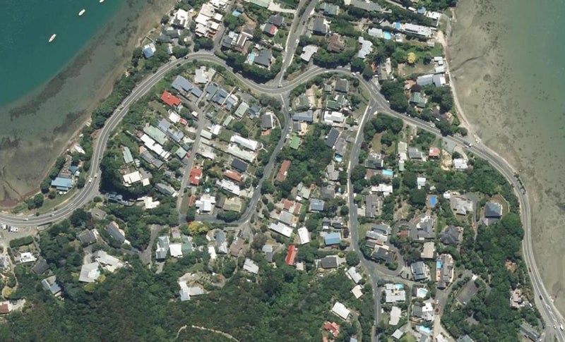 9 Bayview Road, Paremata, Porirua - Carousel 1