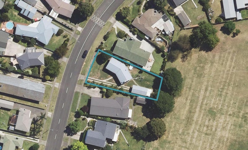 1048 Aberdeen Road, Te Hapara, Gisborne - Carousel 1