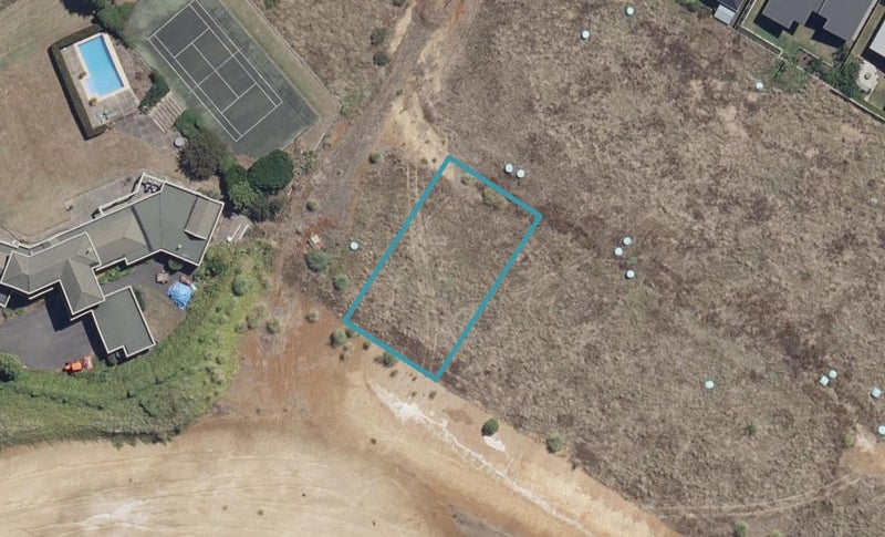19 Kelly Maree Crescent, Flagstaff, Hamilton - Carousel 1
