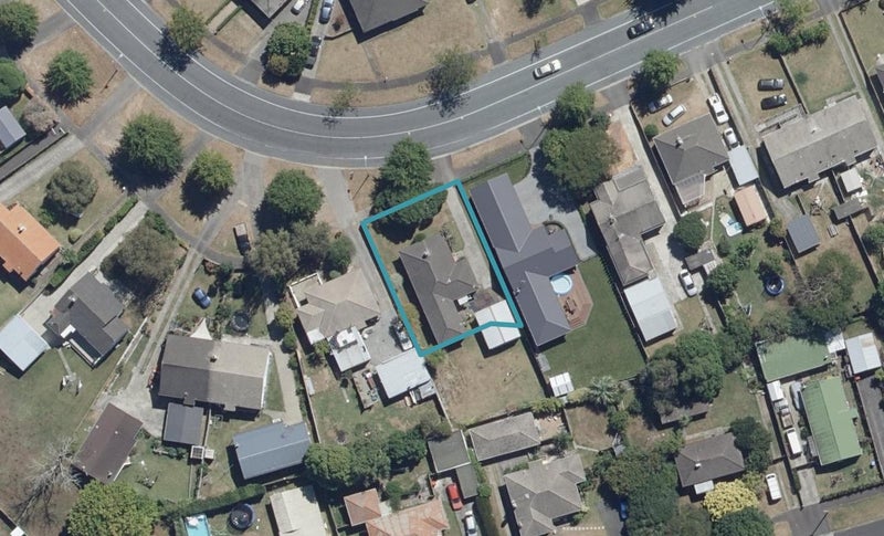 112 Fairfield Road, Fairfield, Hamilton - Carousel 1