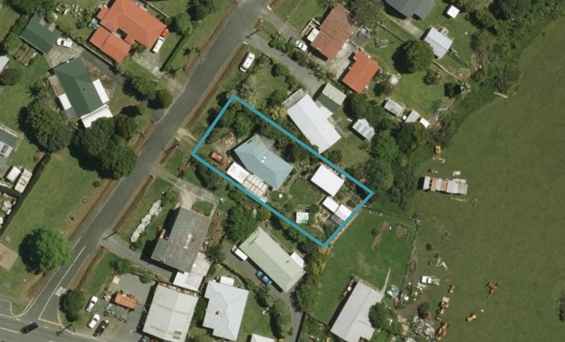 4 Insley Road, Waipu, Waipu - Carousel 1
