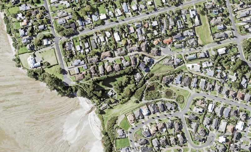 6 Belisi Way, Beachlands, Auckland - Carousel 1