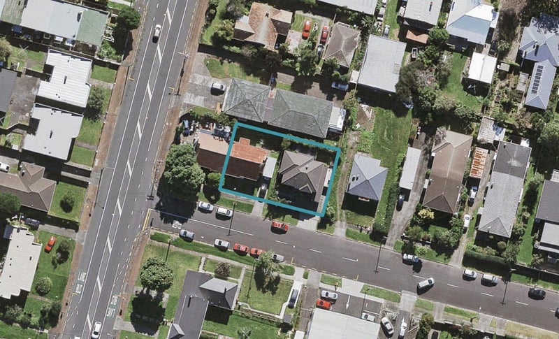 2A Princes Avenue, Mount Roskill, Auckland - Carousel 1