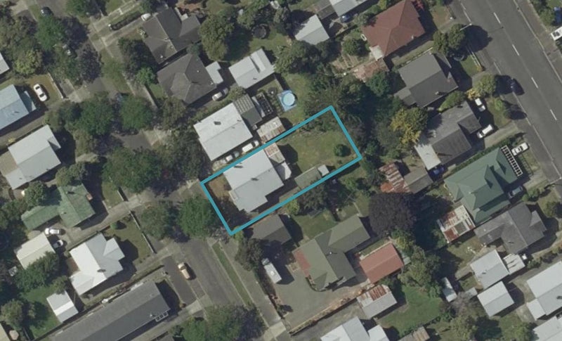 35 Kingswood Street, Takaro, Palmerston North - Carousel 1