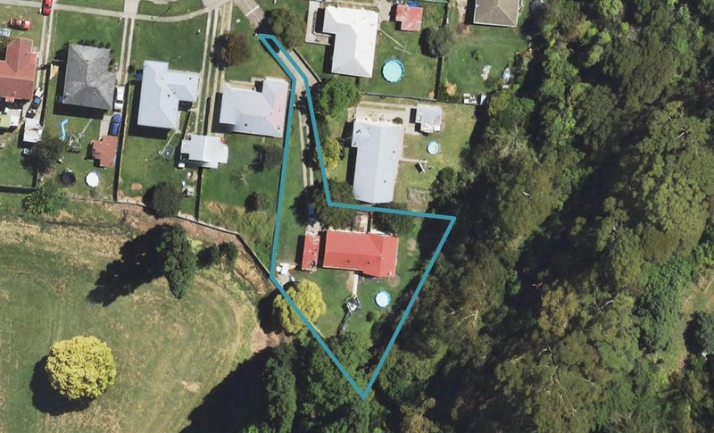 31 Lawrence Street, Outer Kaiti, Gisborne - Carousel 1