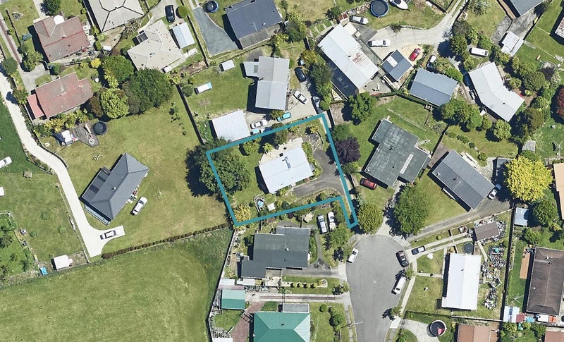 8 Amber Place, Pukehangi, Rotorua - Carousel 1