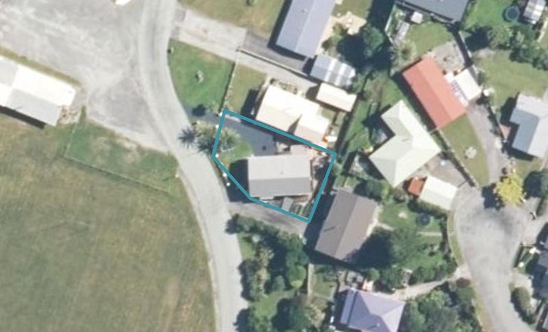 11 Domain Terrace, Karoro, Greymouth - Carousel 1