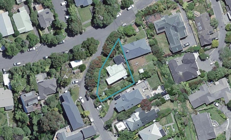 1 Beatty Avenue, Karori, Wellington - Carousel 1