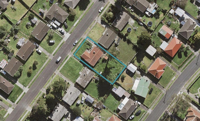 18 Mayflower Close, Māngere East, Auckland - Carousel 1