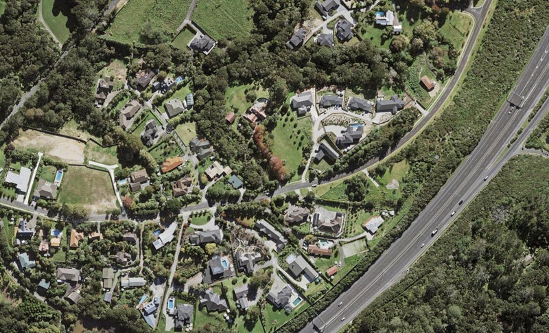 39 Wicklam Lane, Greenhithe, Auckland - Carousel 1