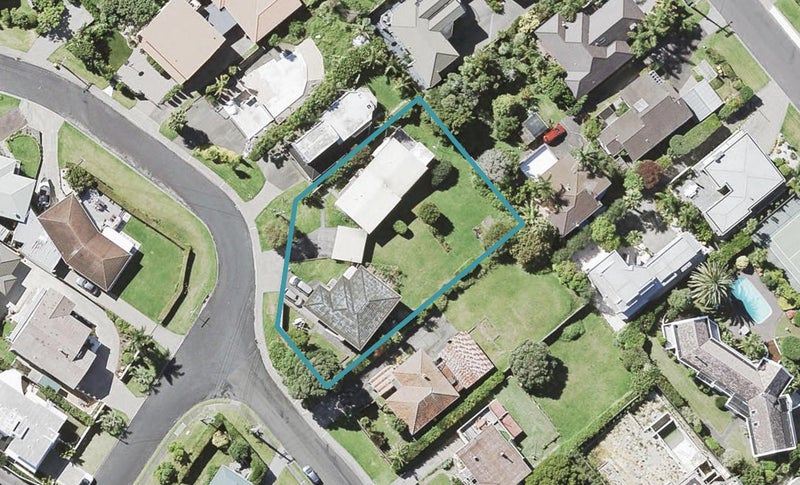 1/17 Scarboro Terrace, Murrays Bay, Auckland - Carousel 1