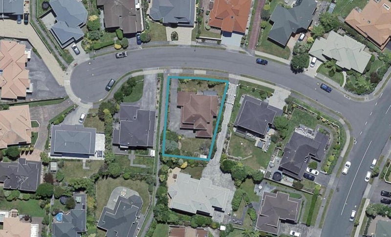 7 Corsham Grove, Churton Park, Wellington - Carousel 1