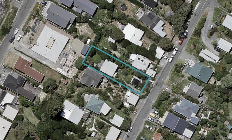 23 Aperahama Street, Paekakariki - Carousel 1