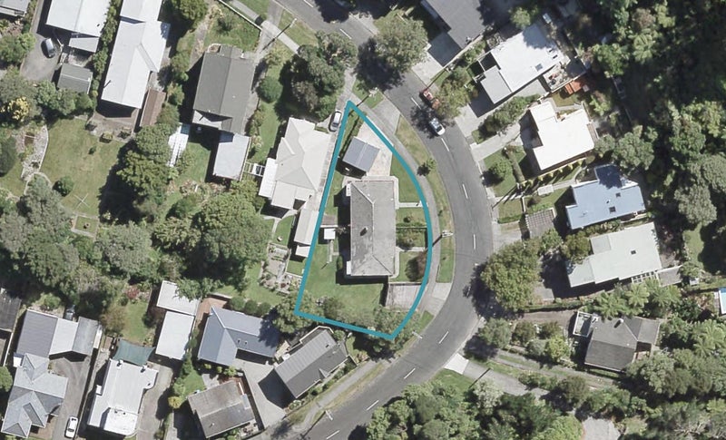 2/64 Norton Park Avenue, Fairfield, Lower Hutt - Carousel 1
