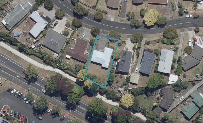 22 Pelorus Street, Glenview, Hamilton - Carousel 1