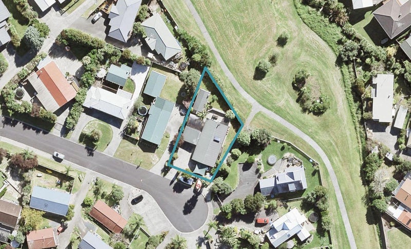 35 Jean Place, Stanmore Bay, Whangaparaoa - Carousel 1