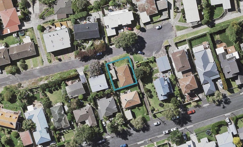 10 Ariho Terrace, Devonport, Auckland - Carousel 1