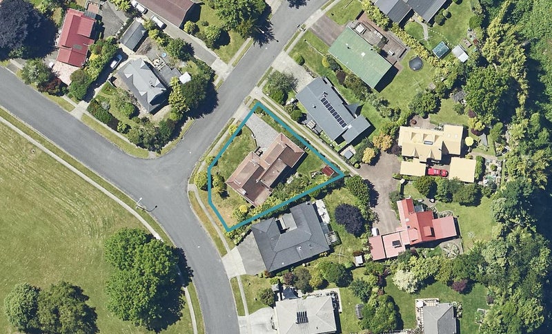 1 Shane Place, Lynmore, Rotorua - Carousel 1