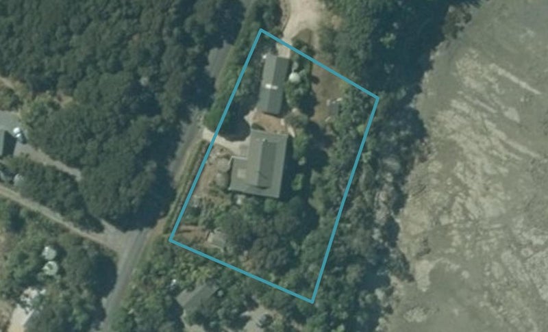 14 Nelson Street, Milnthorpe, Golden Bay / Mohua - Carousel 1