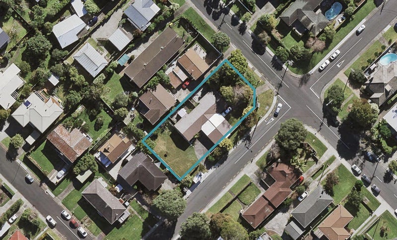 34 Hillcrest Avenue, Hillcrest, Auckland - Carousel 1