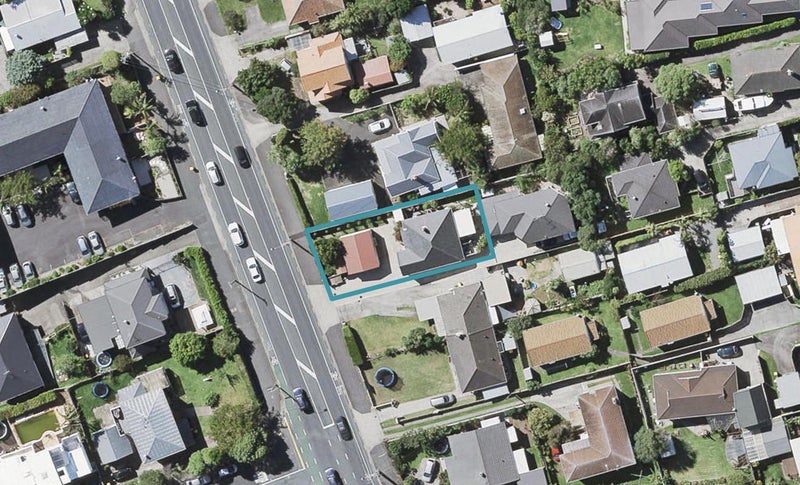 94 Lake Road, Narrow Neck, Auckland - Carousel 1
