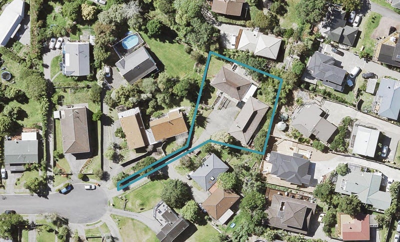 2/15 Dianthus Place, Browns Bay, Auckland - Carousel 1