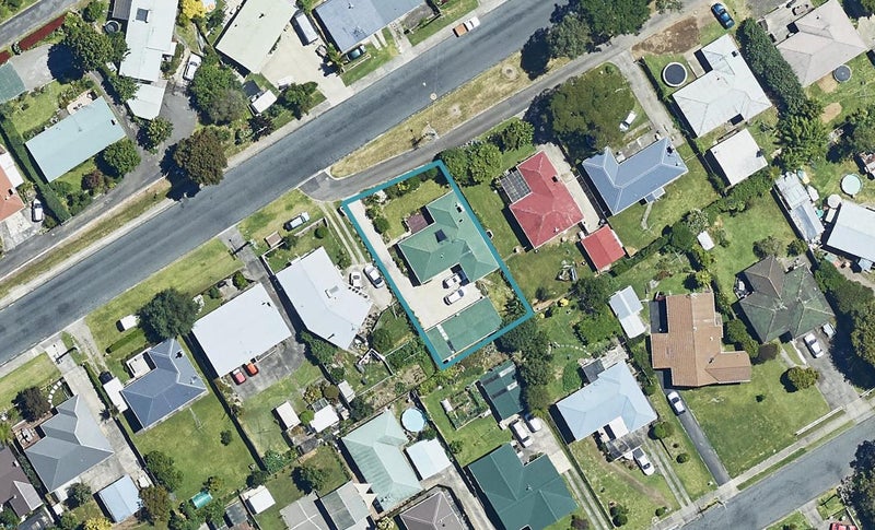15 Kingswood Road, Brookfield, Tauranga - Carousel 1