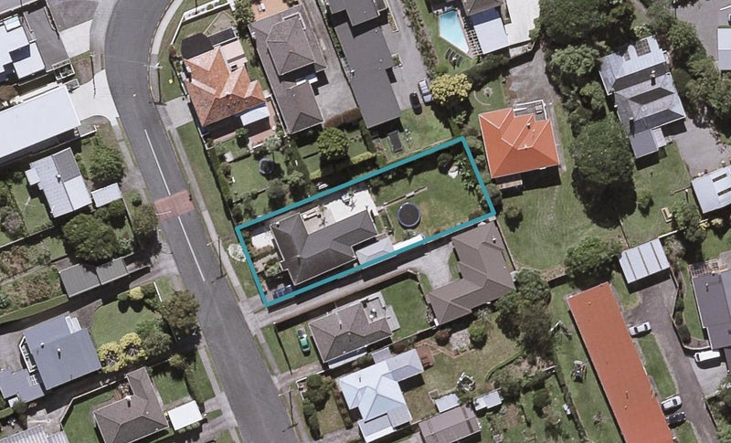 33 Lismore Street, Strandon, New Plymouth - Carousel 1