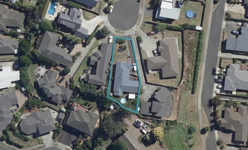 27 Westview Place, Western Heights, Hamilton - Carousel 1