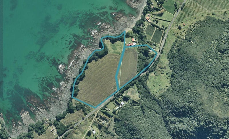 0 State Highway 35, Te Kaha, Te Kaha - Carousel 1