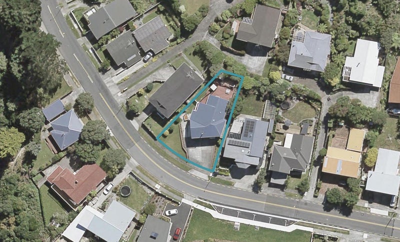 27 Mulberry Street, Maungaraki, Lower Hutt - Carousel 1