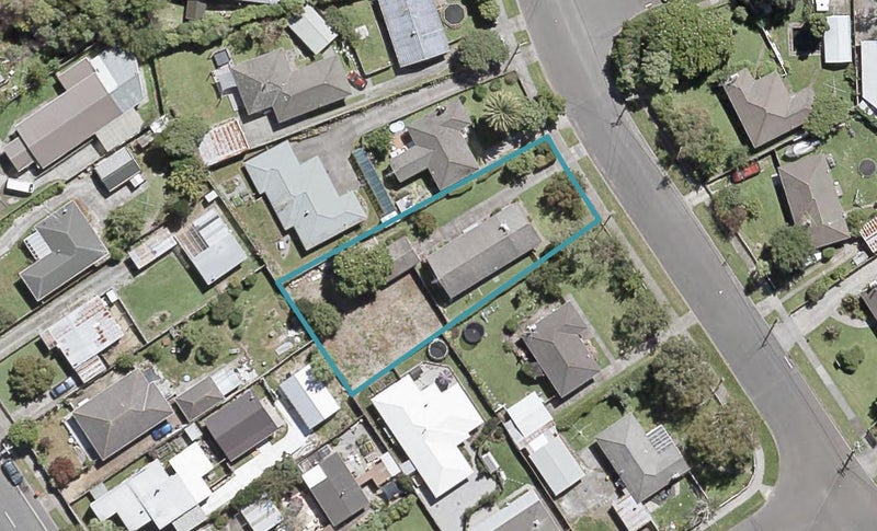 111 Thackeray Street, Trentham, Upper Hutt - Carousel 1