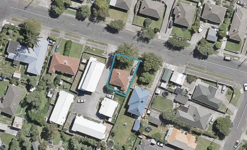 165 Whites Line, WAIWHETU, LOWER HUTT - Carousel 1