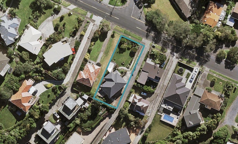 63 Exmouth Road, Northcote, Auckland - Carousel 1