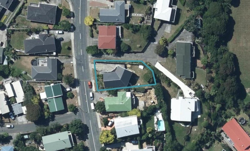 19 Pope Street, Camborne, Porirua - Carousel 1
