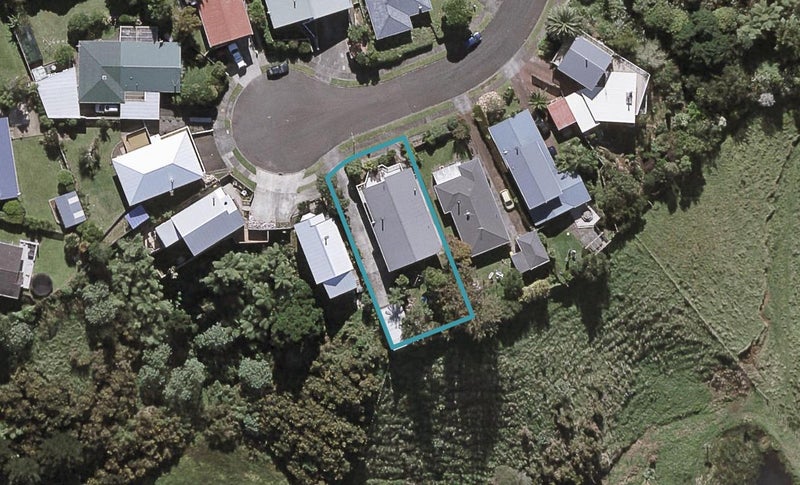17 Harriet Place, Spotswood, New Plymouth - Carousel 1