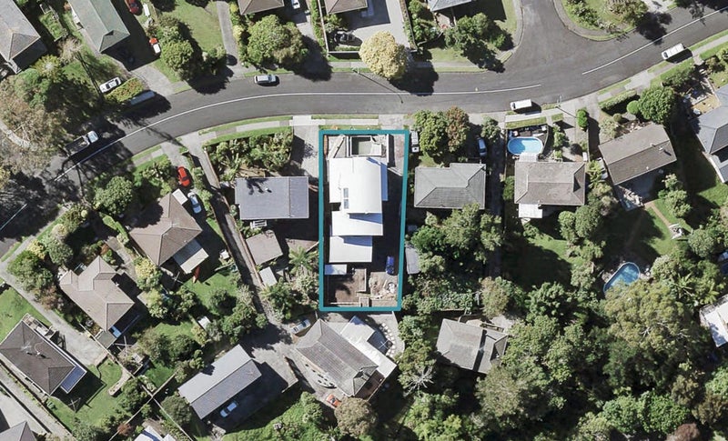 73 Advene Road, Cockle Bay, Auckland - Carousel 1