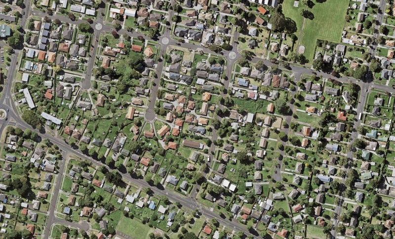 37 Waddell Avenue, Point England, Auckland - Carousel 1