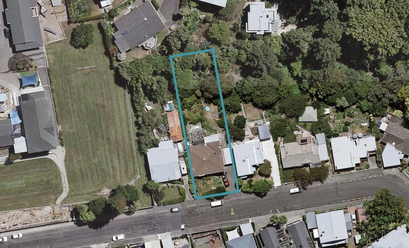 29 Colenso Avenue, Hospital Hill, Napier - Carousel 1