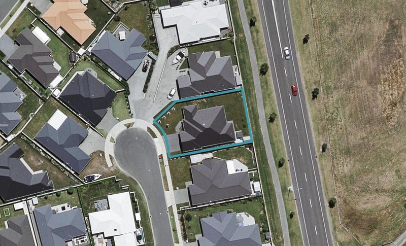 21 Pukaki Place, Poraiti, Napier - Carousel 1