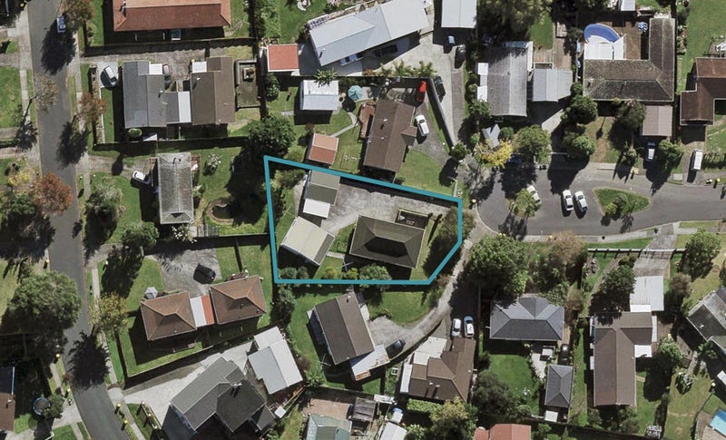 15 Ultima Place, Clover Park, Auckland - Carousel 1
