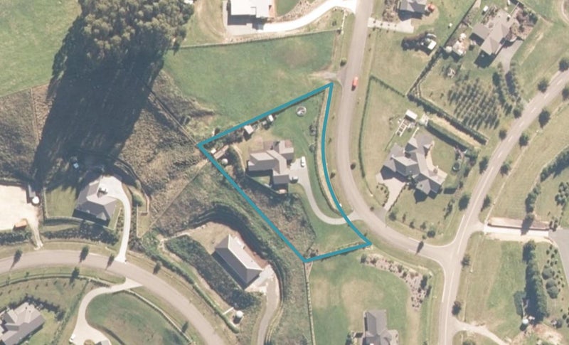 11 Glenlochy Rise, Taupo - Carousel 1