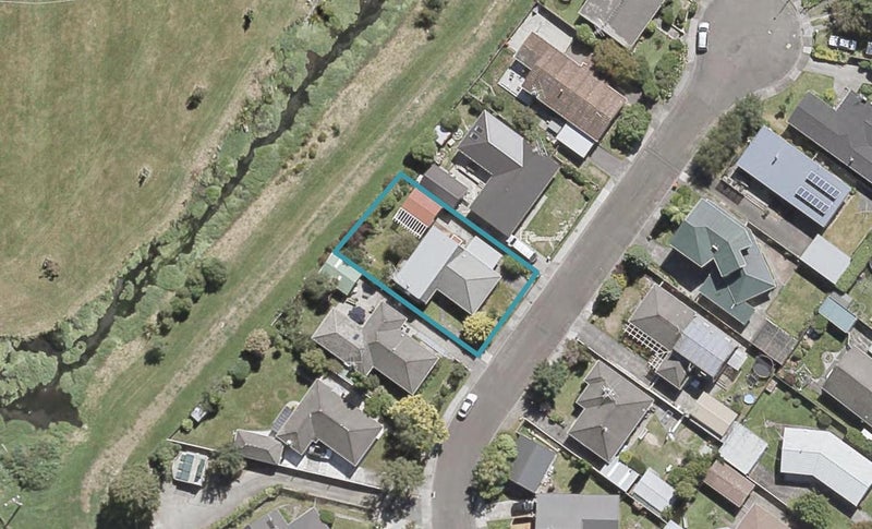 49 Perry Street, Heretaunga, Upper Hutt - Carousel 1