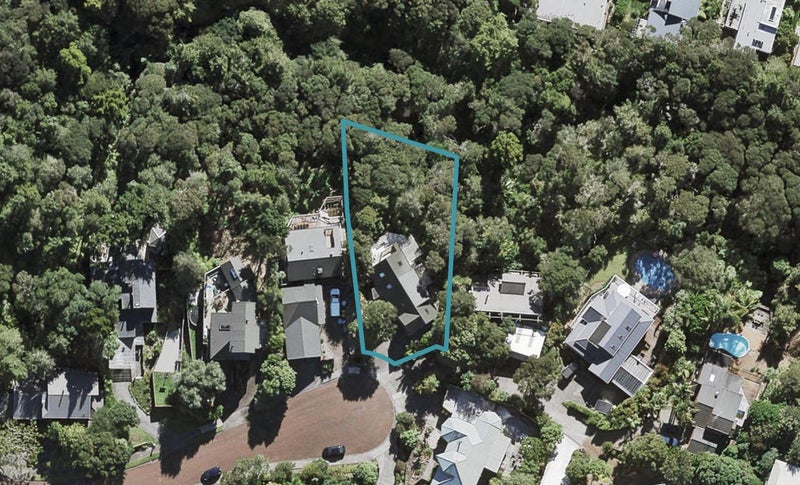 16 Hebe Place, Birkenhead, Auckland - Carousel 1