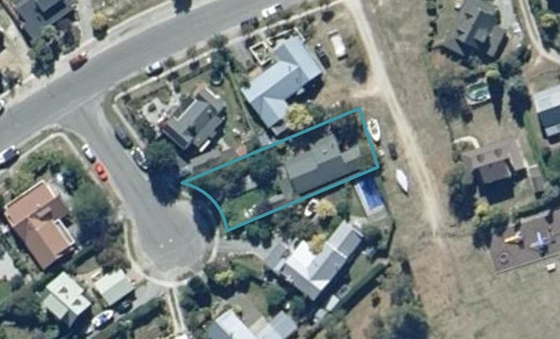 2 Sequoia Place, Kelvin Heights, Queenstown - Carousel 1